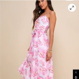 NWT sweetheart status pink floral midi dress
